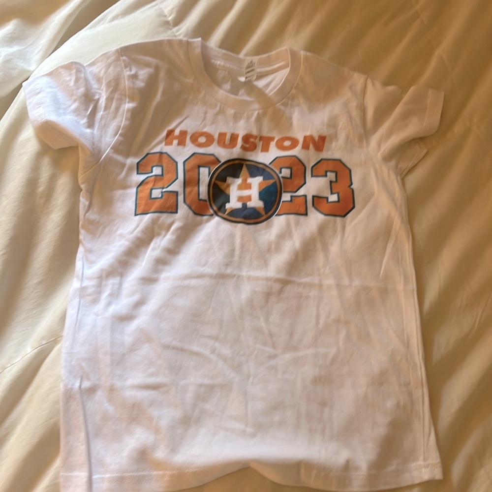 White Houston astros kids shirt size Medium